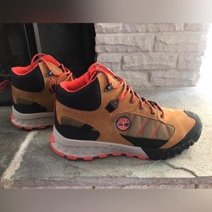Timberland Trail Quest Waterproof Mid Brown Nubuck size 13